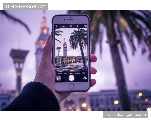 观点:当“第二屏”体验成为主流,传统电视转播的商业模式面临何种挑战? 观点:当“第二屏”体验成为主流,传统电视转播的商业模式面临何种挑战?